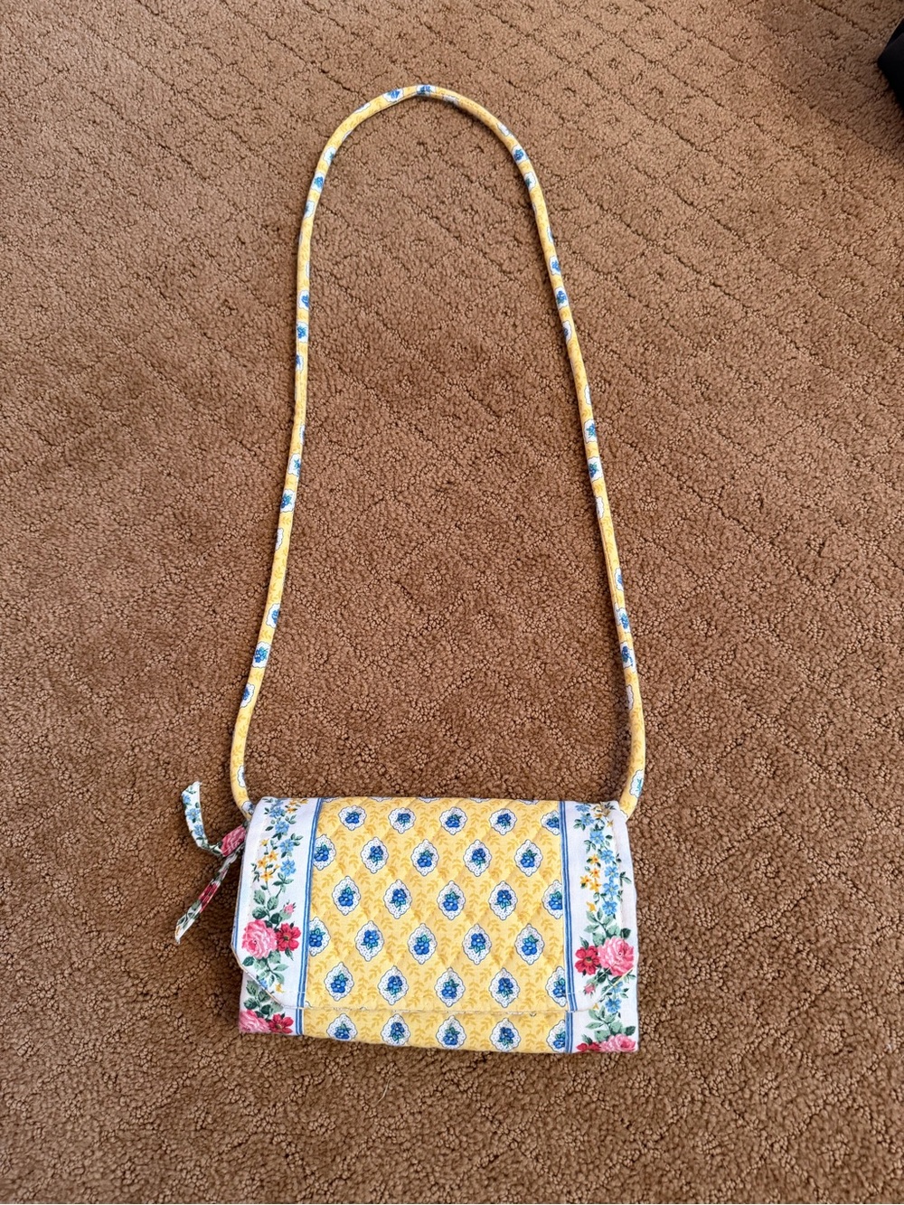 Vintage Vera Bradley Elizabeth Yellow Bird Quilted Crossbody Wallet Bag